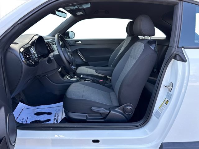 Used 2017 Volkswagen Beetle 1.8T S FWD image 10