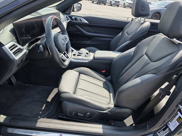 Used 2026 BMW M440i Convertible w/ Premium Package RWD image 7