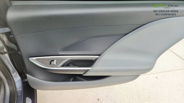Used 2023 Lucid Air Pure AWD/4WD image 28