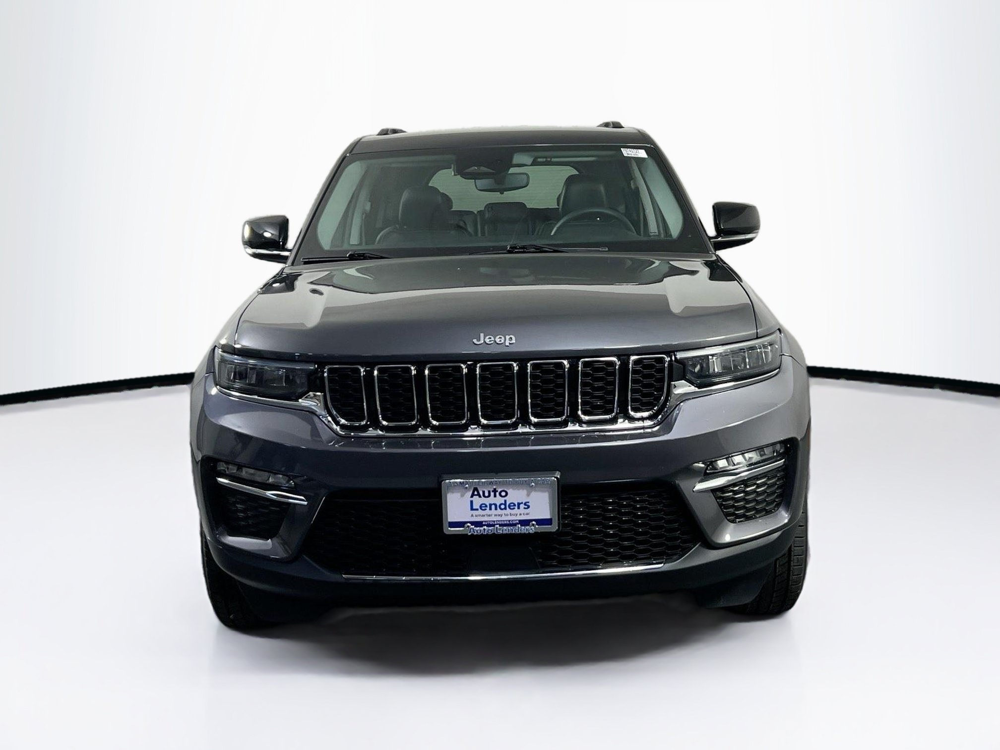 Used 2023 Jeep Grand Cherokee Limited w/ Trailer Tow Prep Group (B) AWD/4WD image 2