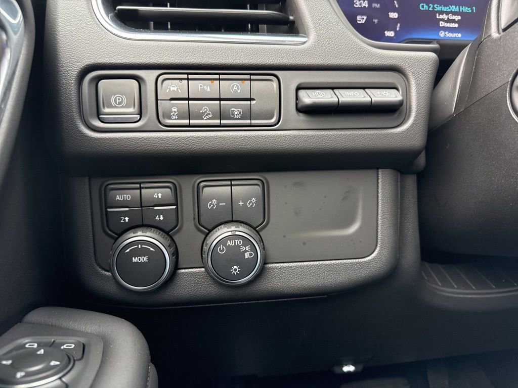 Used 2023 Chevrolet Tahoe High Country w/ LPO, Illumination Package image 26