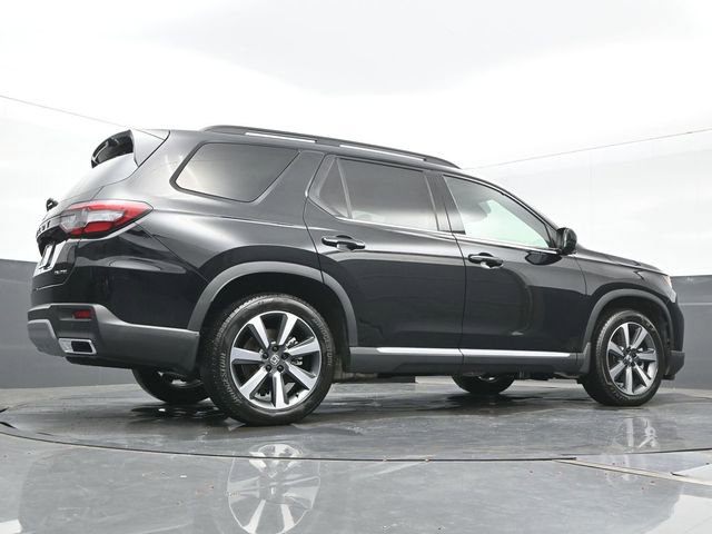 Used 2025 Honda Pilot Elite image 25