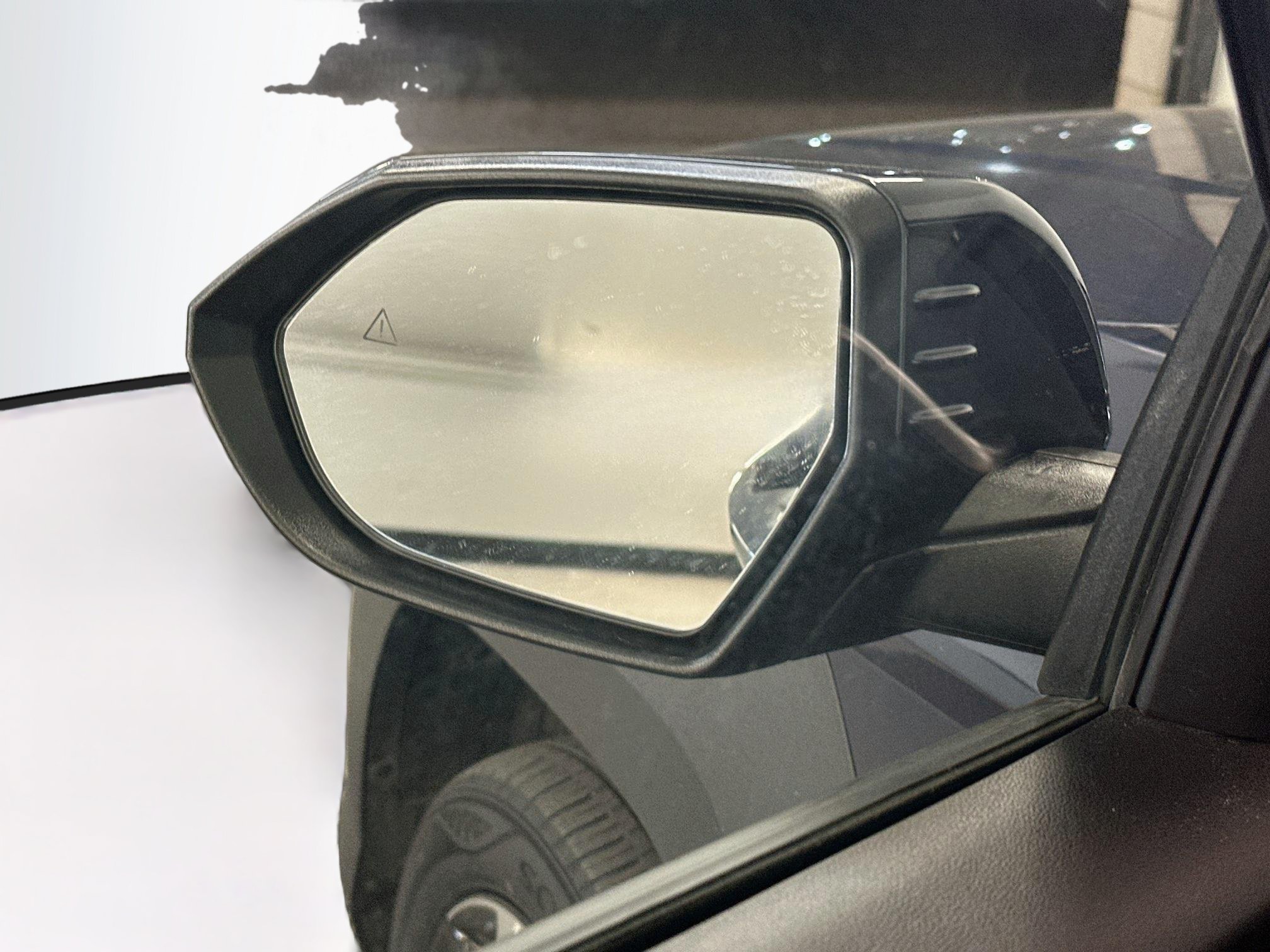 Used 2025 Hyundai Kona SEL AWD/4WD image 16
