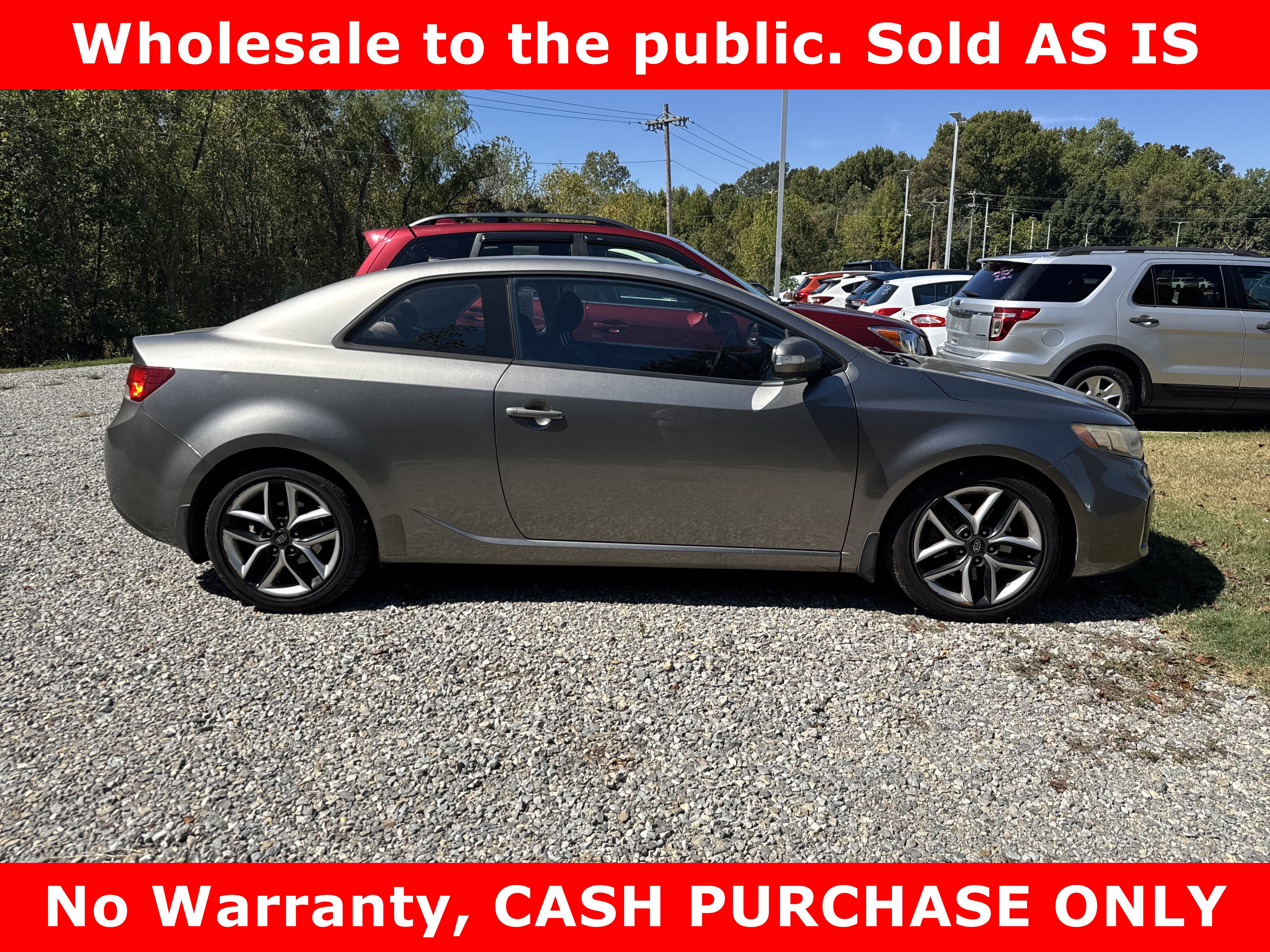 Used 2010 Kia Forte Koup SX FWD image 2