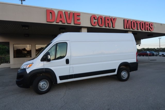 Used 2025 RAM ProMaster 2500 w/ Convenience Group