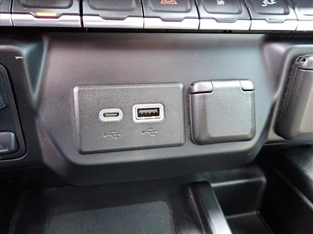 Used 2019 Chevrolet Silverado 1500 High Country w/ Technology Package image 22