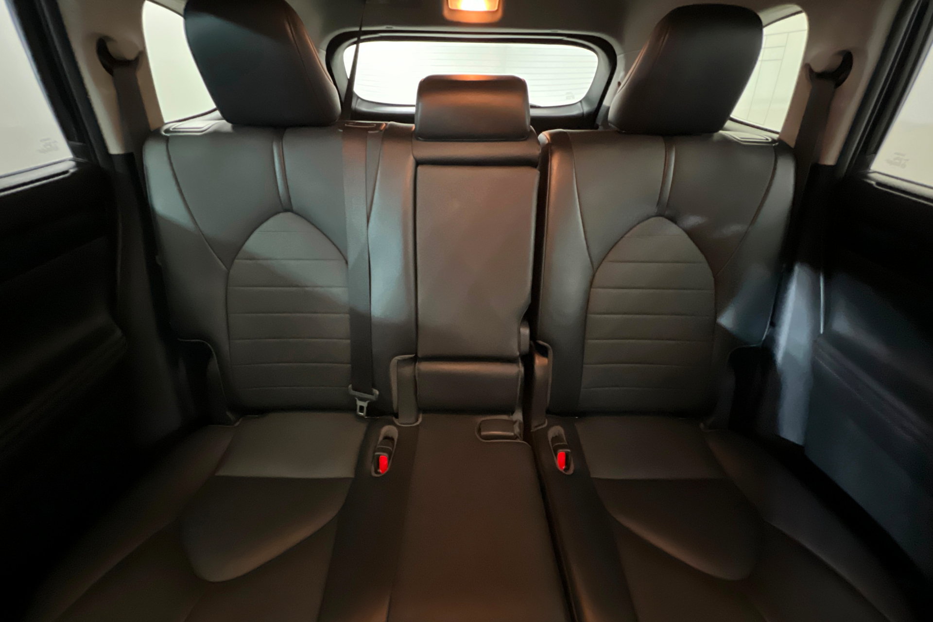 Certified 2021 Toyota Highlander XLE AWD/4WD image 26