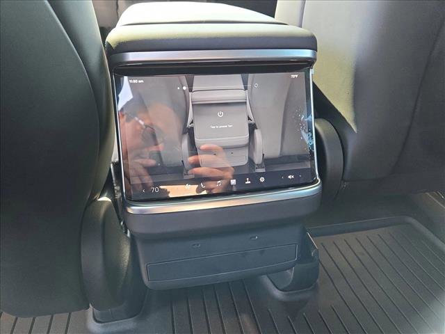 Used 2024 Tesla Model X image 17