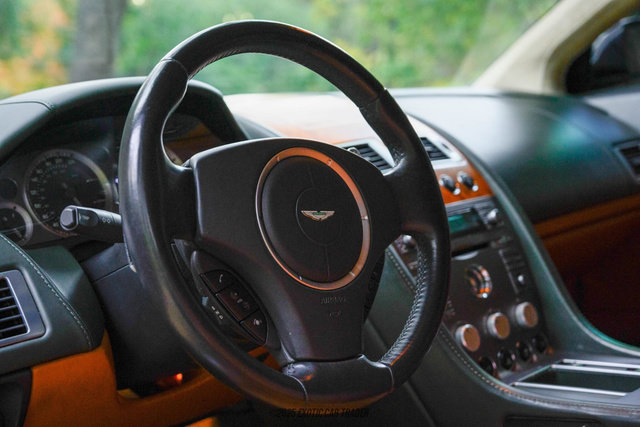 Used 2006 Aston Martin DB9 Volante RWD image 35