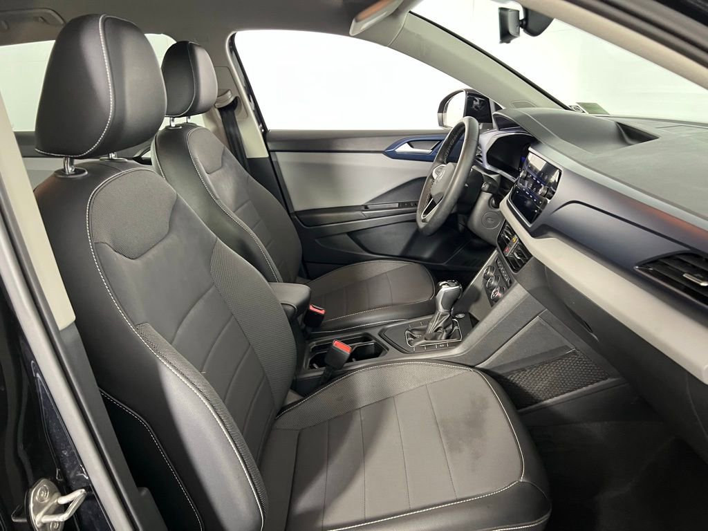 Used 2022 Volkswagen Taos SE image 32