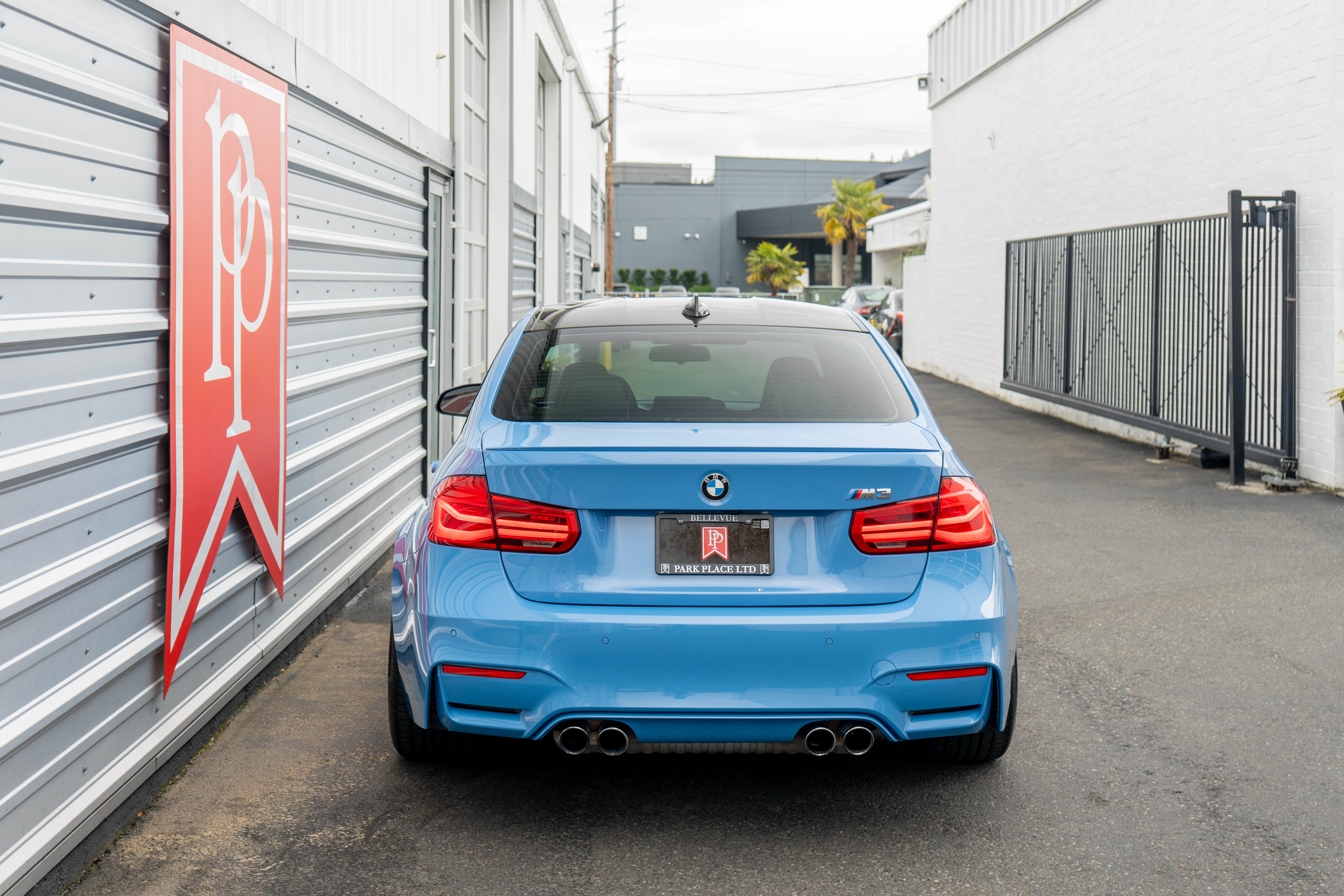 Used 2017 BMW M3 RWD image 39