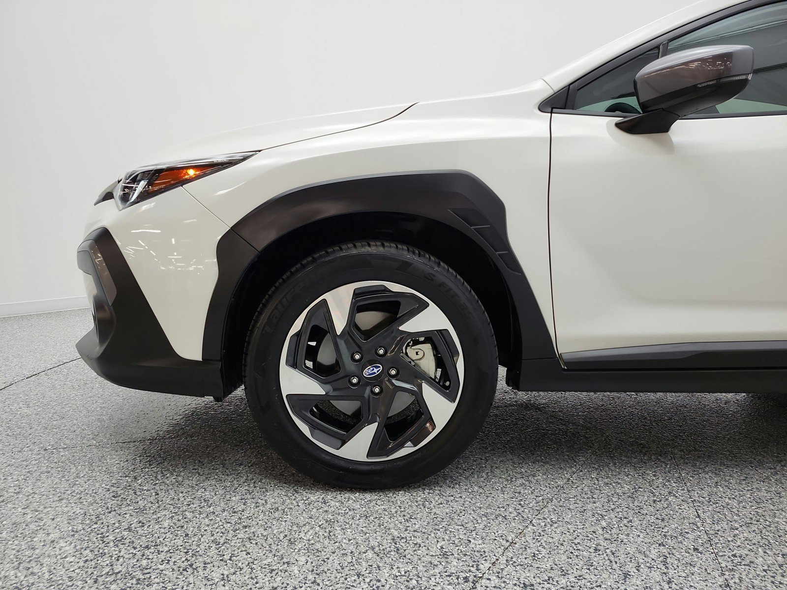 Used 2024 Subaru Crosstrek 2.5i Limited w/ Crosstrek Mirror Package AWD/4WD image 21