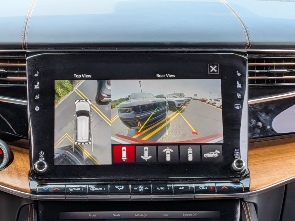 Used 2024 Jeep Grand Wagoneer L Series III AWD/4WD image 39