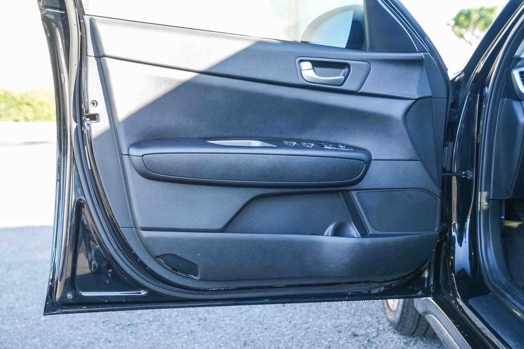 Used 2020 Kia Optima S image 22