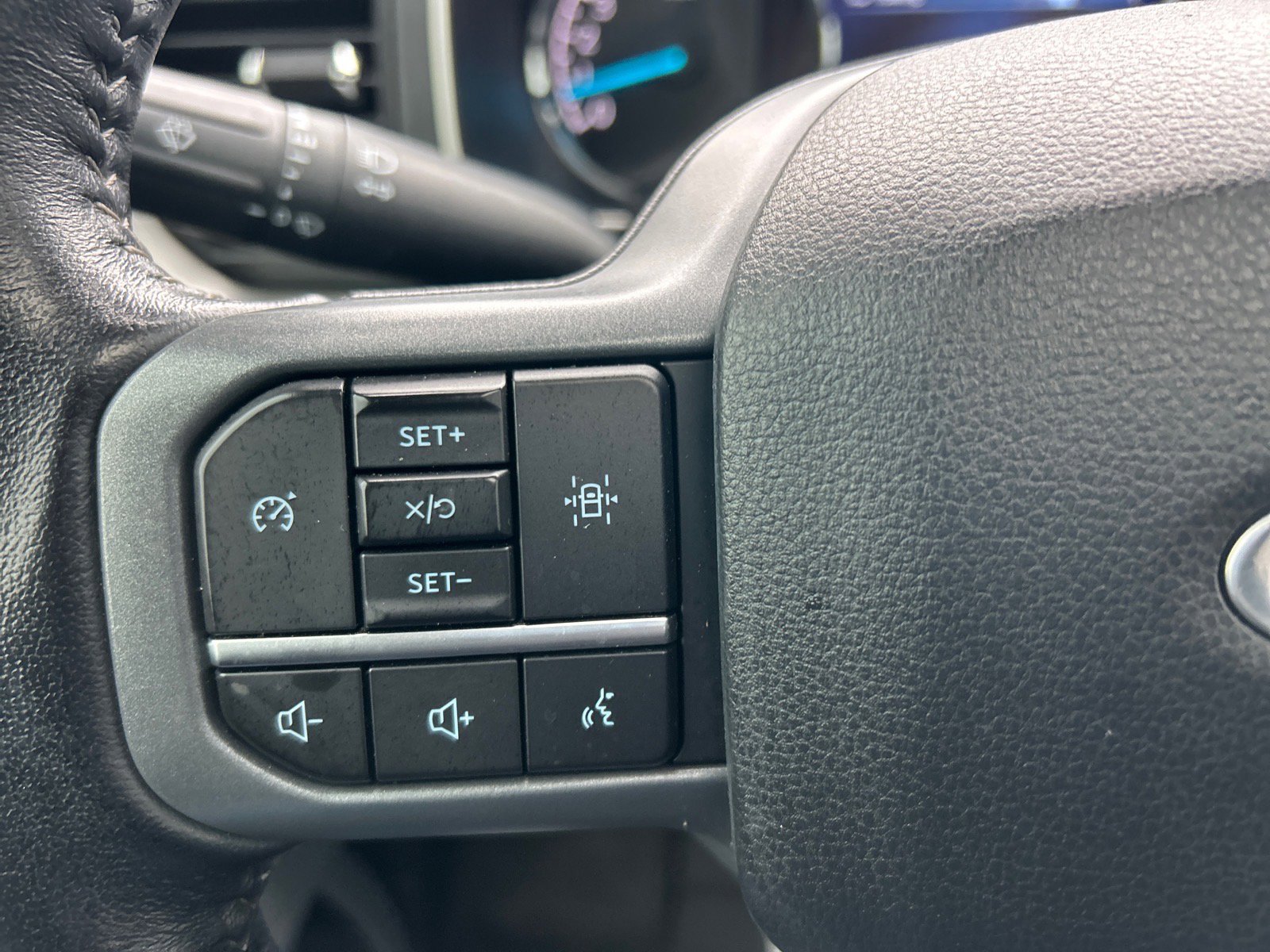 Certified 2022 Ford F150 XLT w/ Equipment Group 302A High image 24