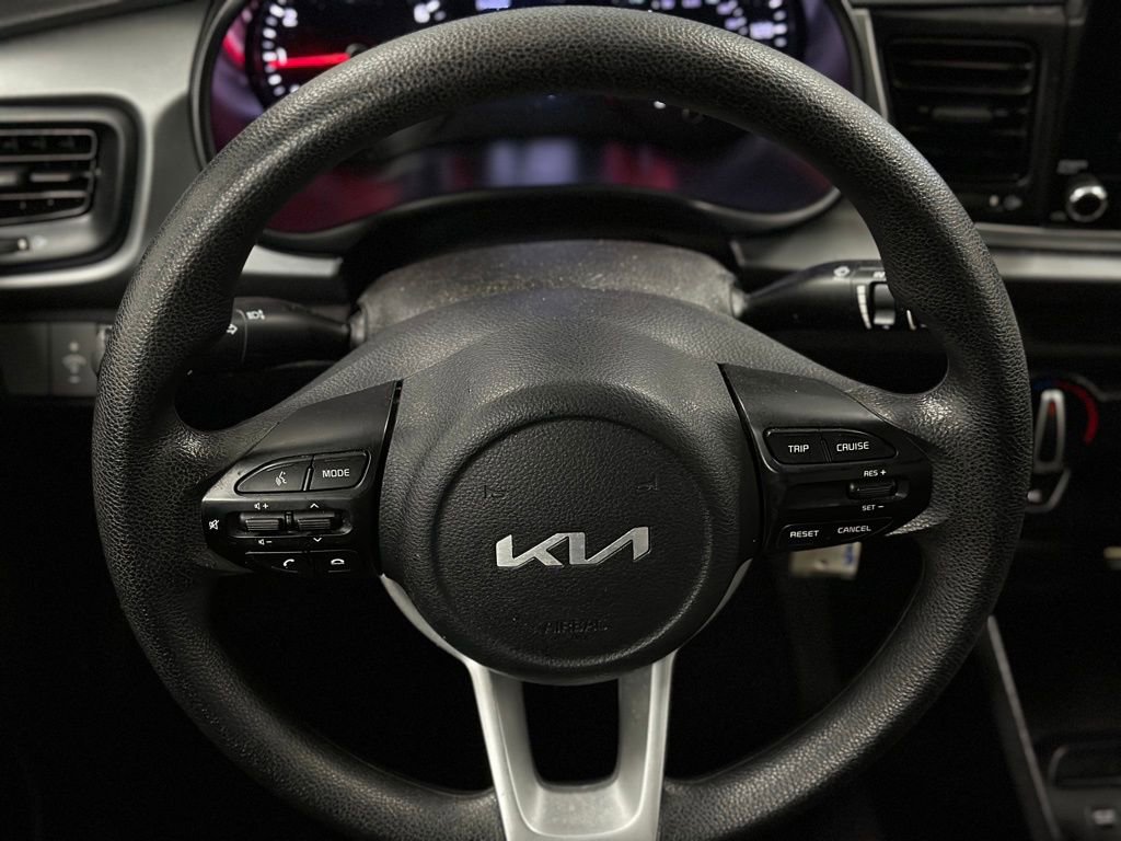 Used 2022 Kia Rio S image 4