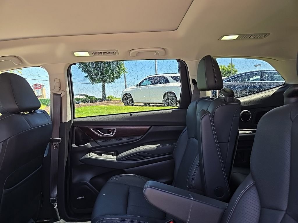 Used 2024 Subaru Ascent Touring AWD/4WD image 35