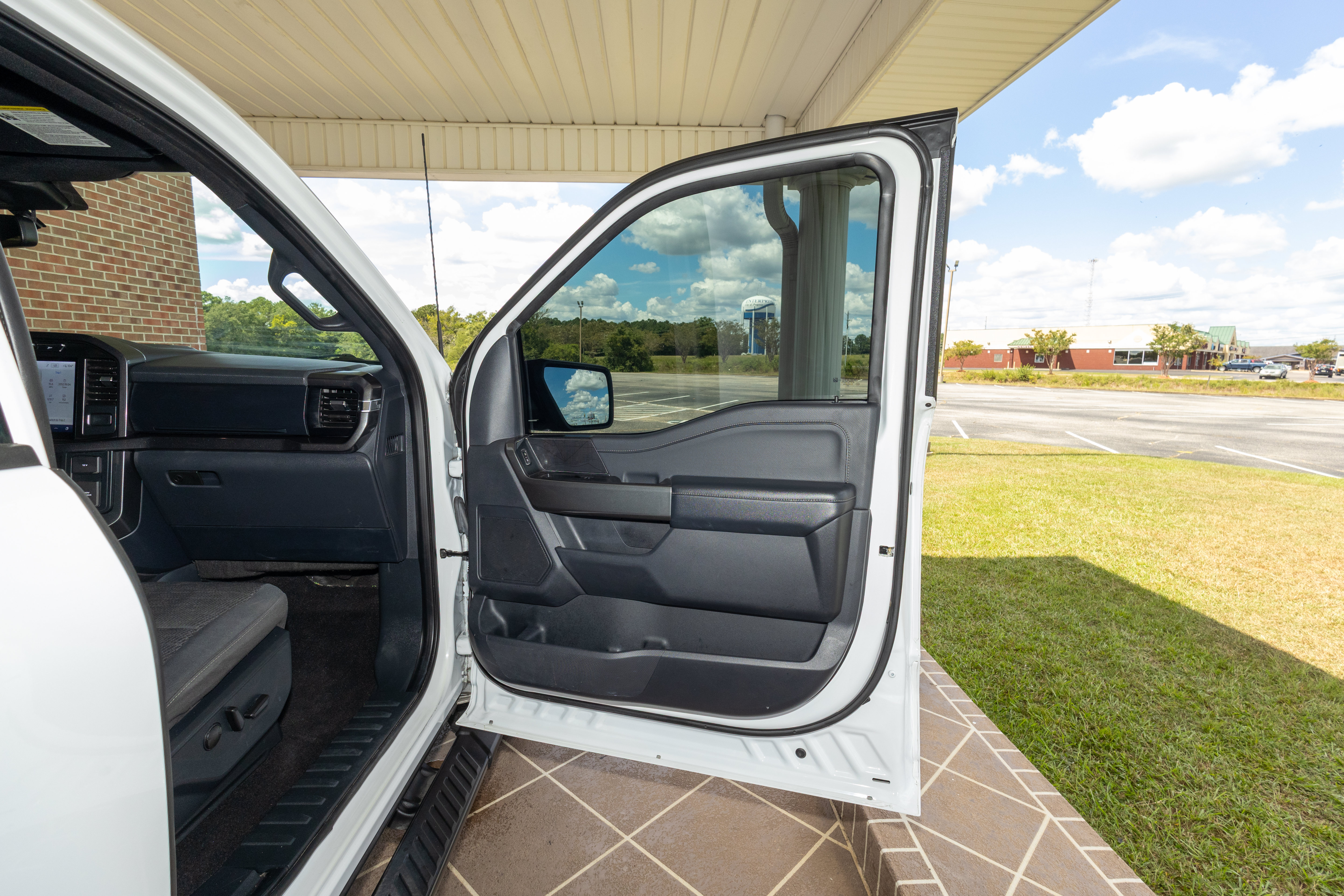 Used 2023 Ford F150 XLT w/ Equipment Group 302A High AWD/4WD image 22