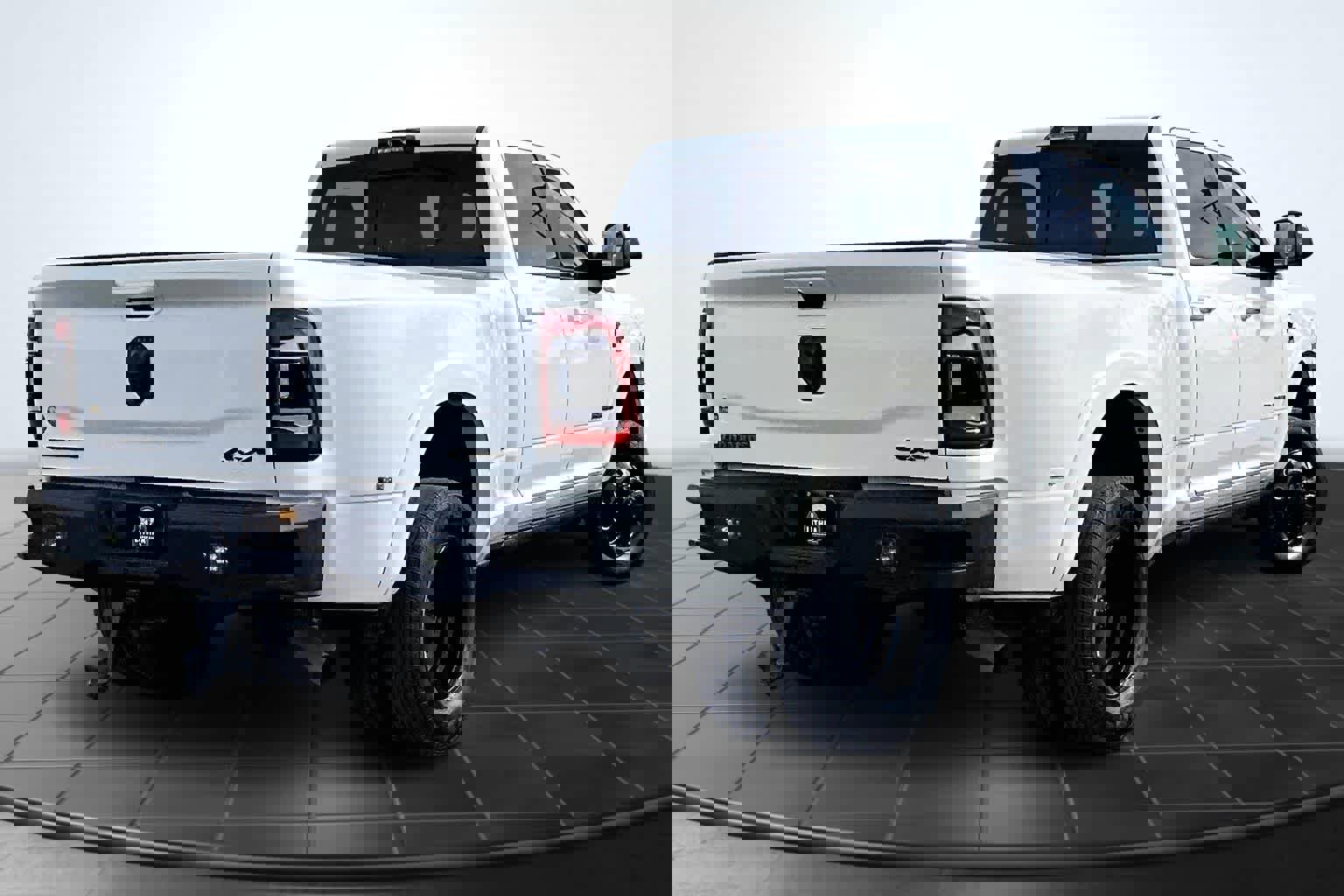 Used 2021 RAM 3500 Laramie image 23