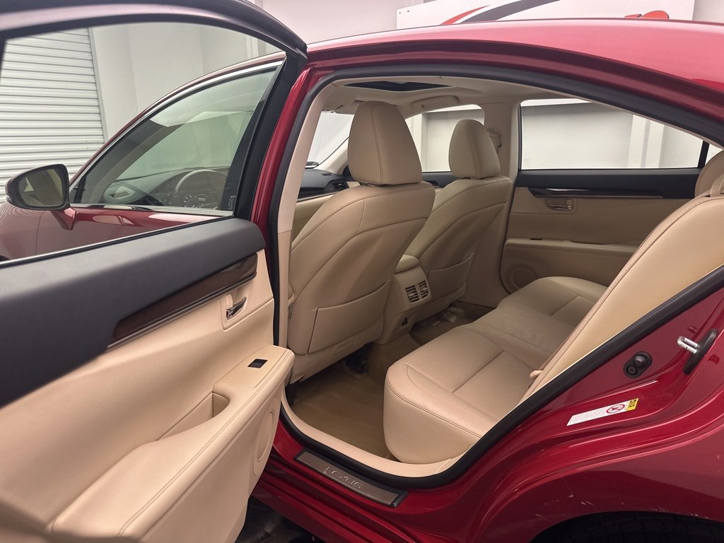 Used 2013 Lexus ES 350 image 6