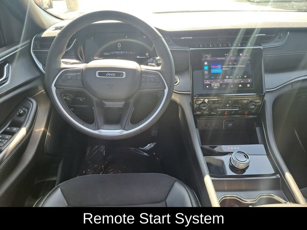Certified 2024 Jeep Grand Cherokee L Altitude AWD/4WD image 13