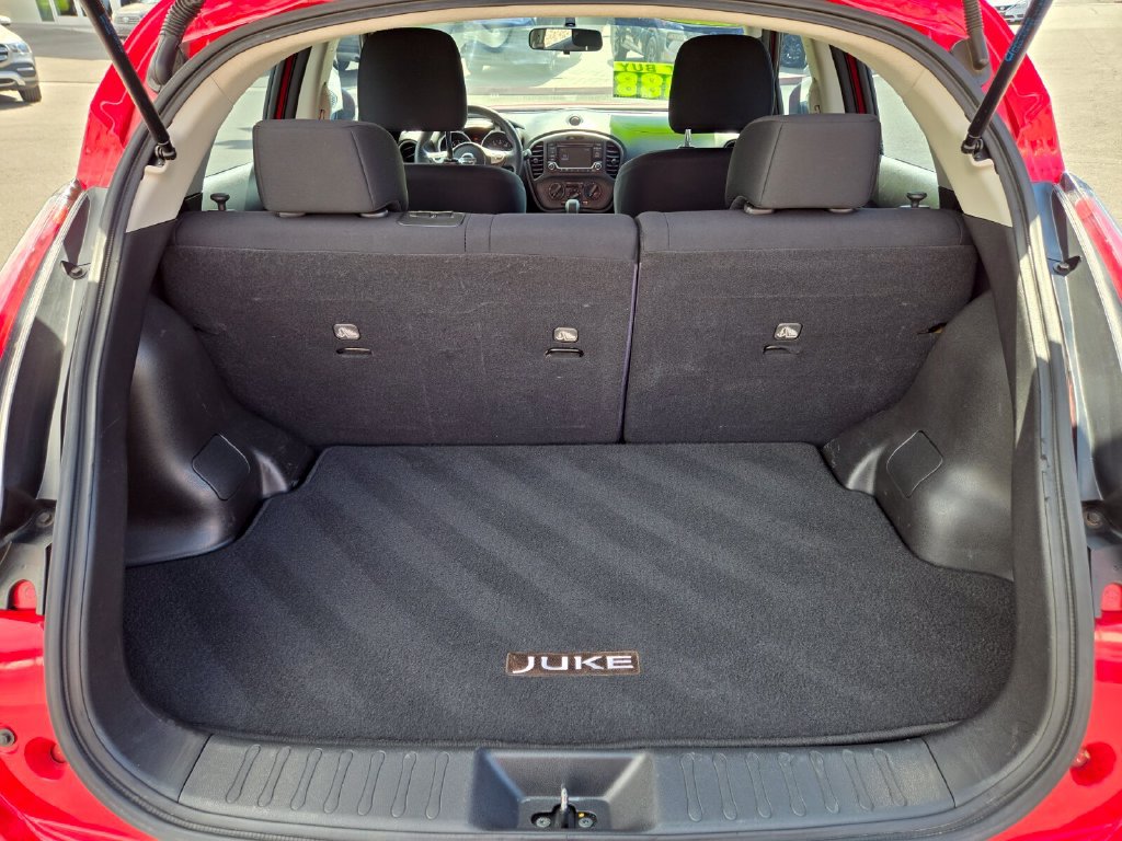 Used 2016 Nissan Juke S FWD image 19