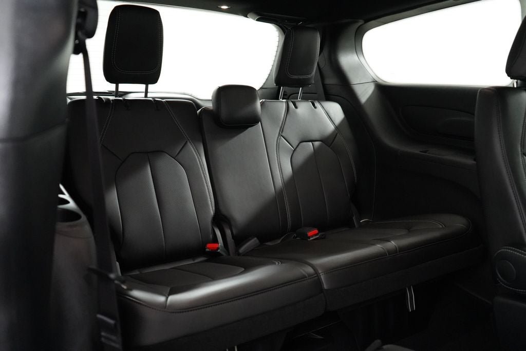 New 2027 Chrysler Pacifica Select FWD image 26