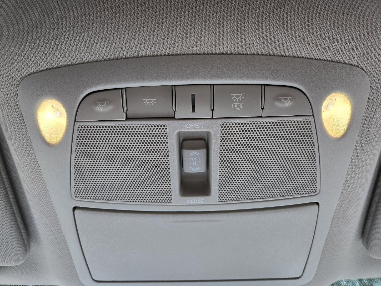 Used 2015 Nissan Murano SL w/ SL Technology Package FWD image 22