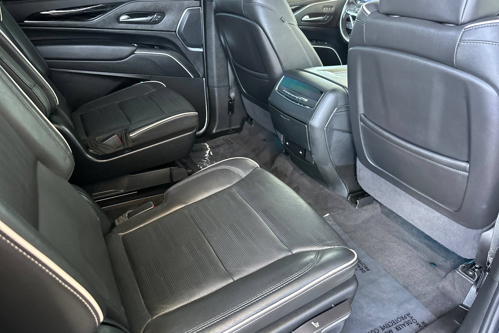 Certified 2024 Cadillac Escalade ESV Sport w/ Touring Package RWD image 20