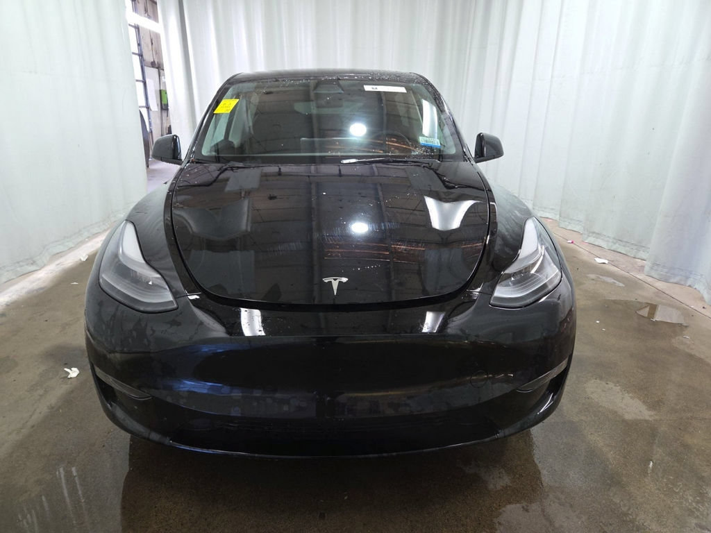 Used 2022 Tesla Model Y Performance AWD/4WD image 2