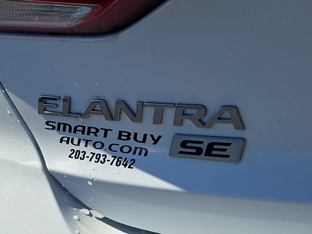 Used 2018 Hyundai Elantra SE FWD image 31