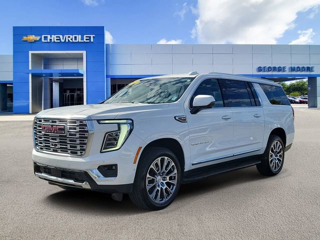 Certified 2025 GMC Yukon XL Denali image 2
