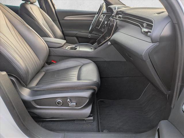 Used 2024 Maserati Grecale GT image 21