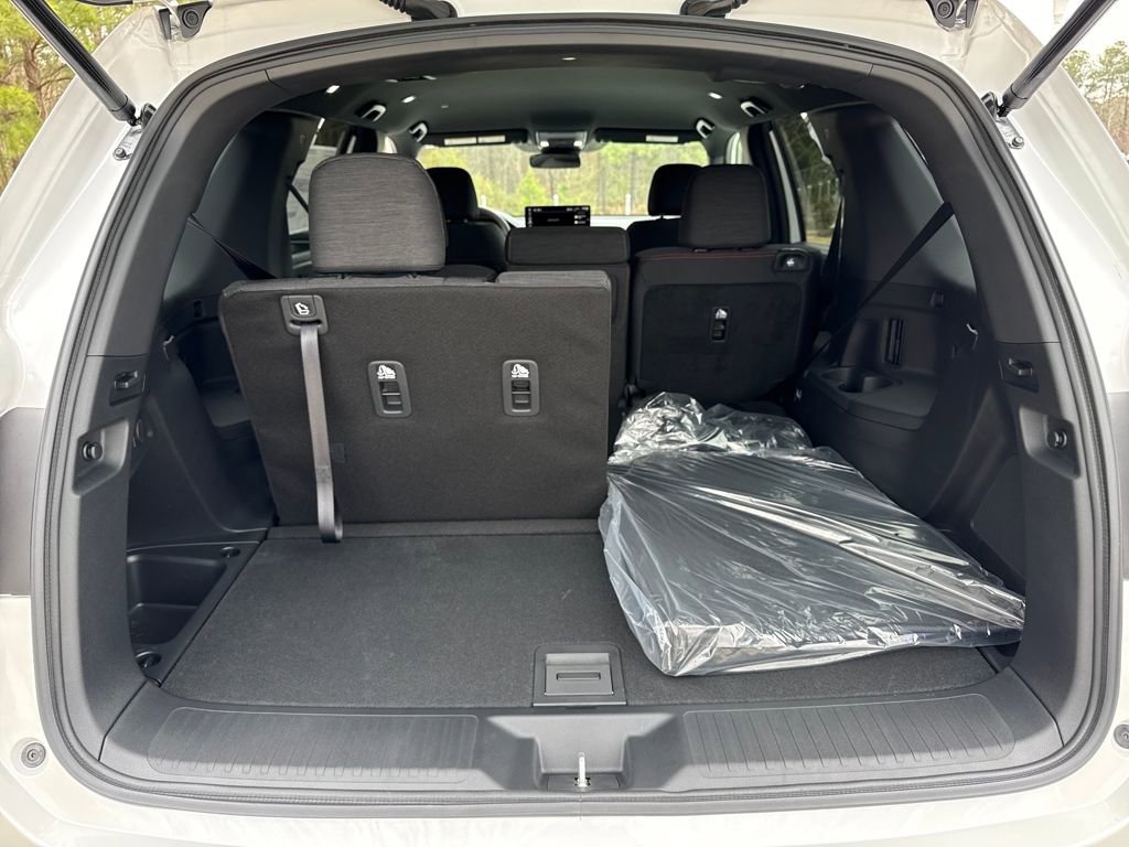 New 2026 Honda Pilot Sport image 25