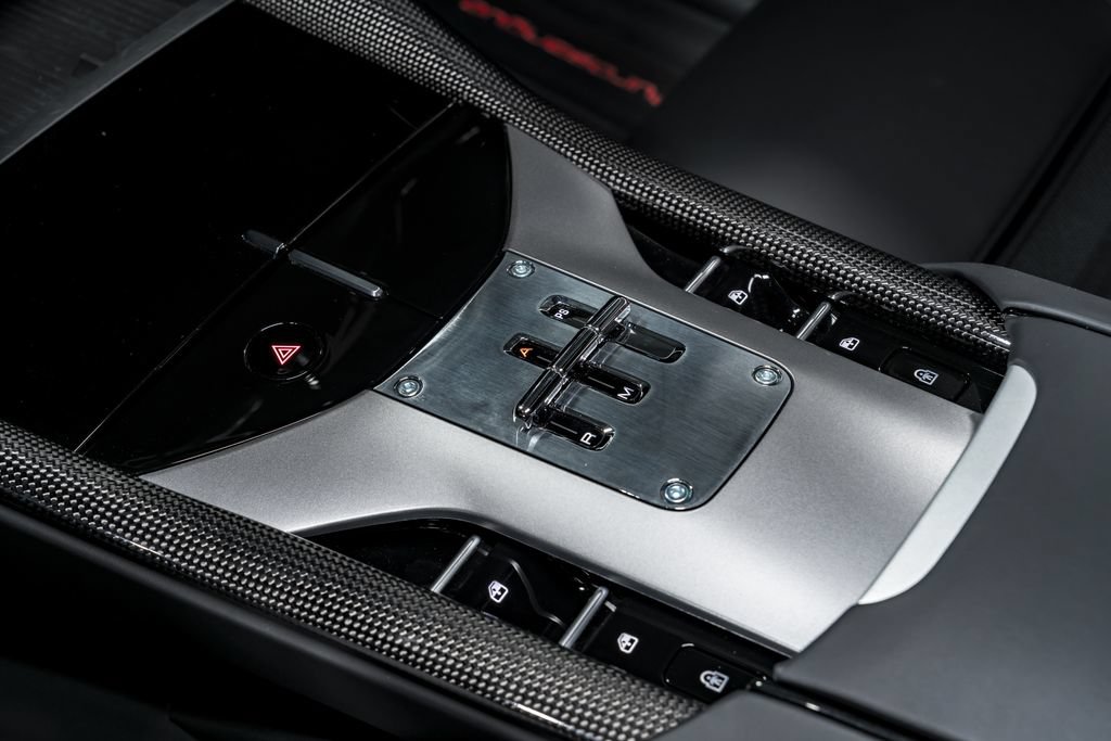 Used 2024 Ferrari Purosangue AWD/4WD image 24