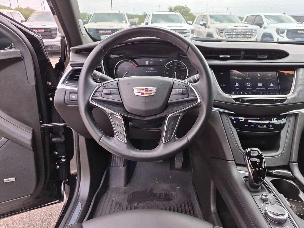 Used 2023 Cadillac XT5 Premium Luxury w/ LPO, Floor Liner Package FWD image 31