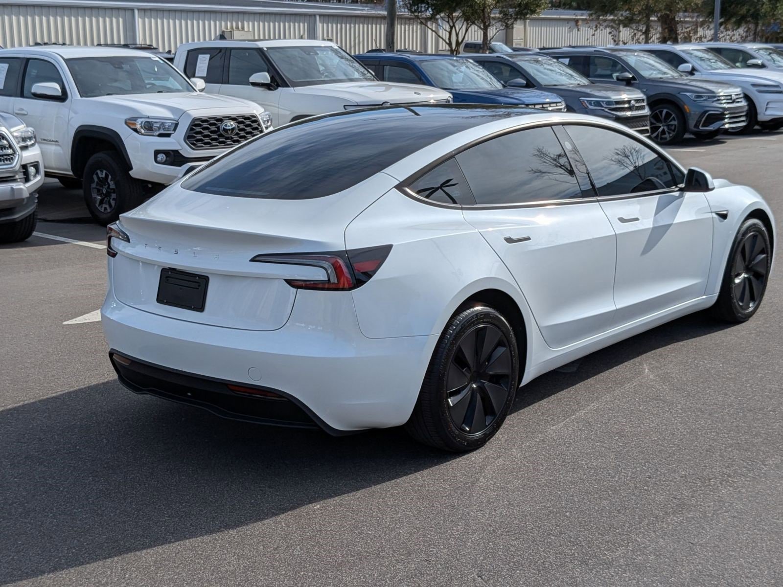 Used 2025 Tesla Model 3 Long Range image 3