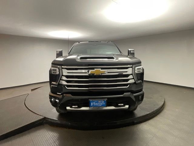 Certified 2024 Chevrolet Silverado 2500 High Country w/ Technology Package AWD/4WD image 2