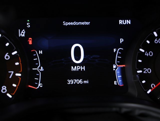 Used 2024 Jeep Compass Limited image 19