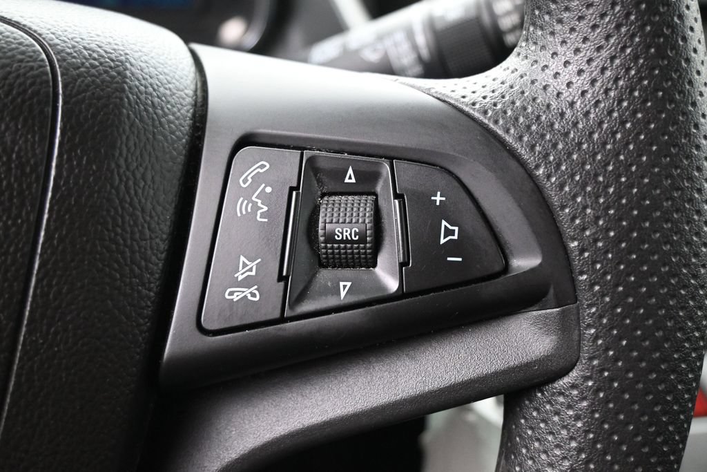 Used 2016 Chevrolet Trax LT AWD/4WD image 14