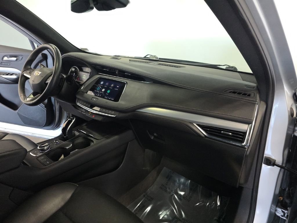 Used 2021 Cadillac XT4 Premium Luxury w/ LPO, Radiant Package image 31