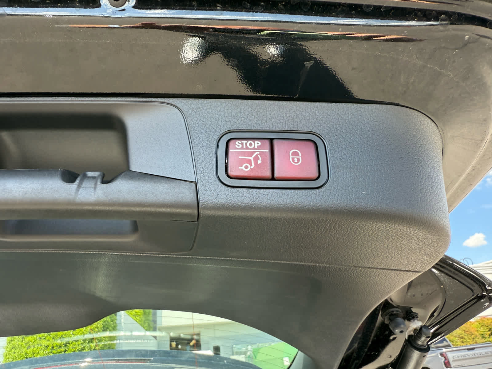 New 2025 Mercedes-Benz GLB 35 AMG 4MATIC image 32