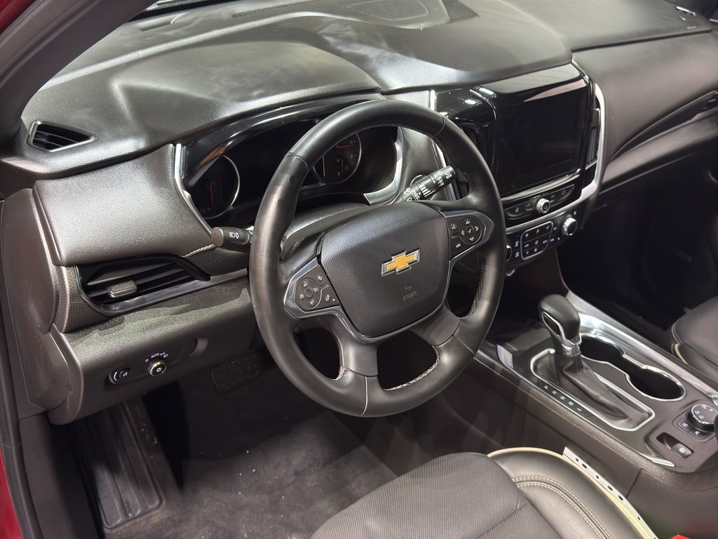 Used 2023 Chevrolet Traverse Premier image 20