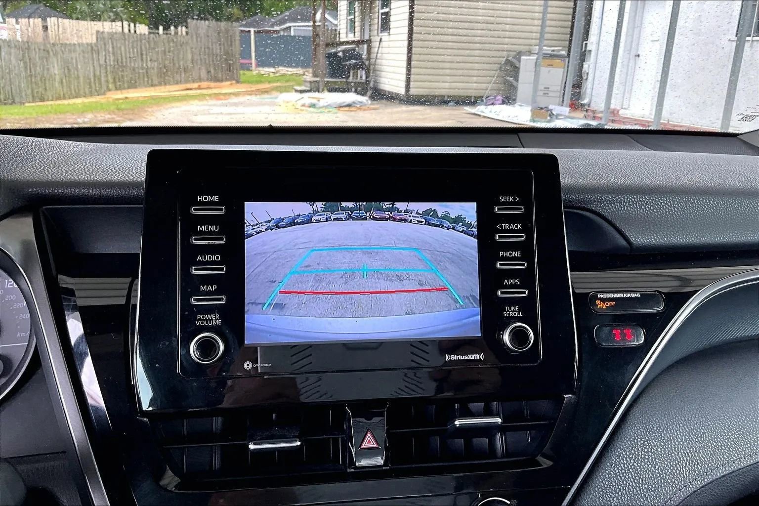 Used 2021 Toyota Camry SE FWD image 13