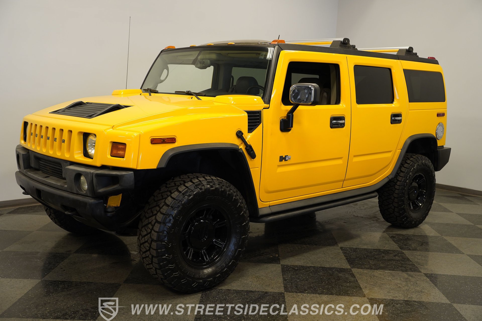 Used 2004 HUMMER H2 w/ Preferred Equipment Group AWD/4WD image 6
