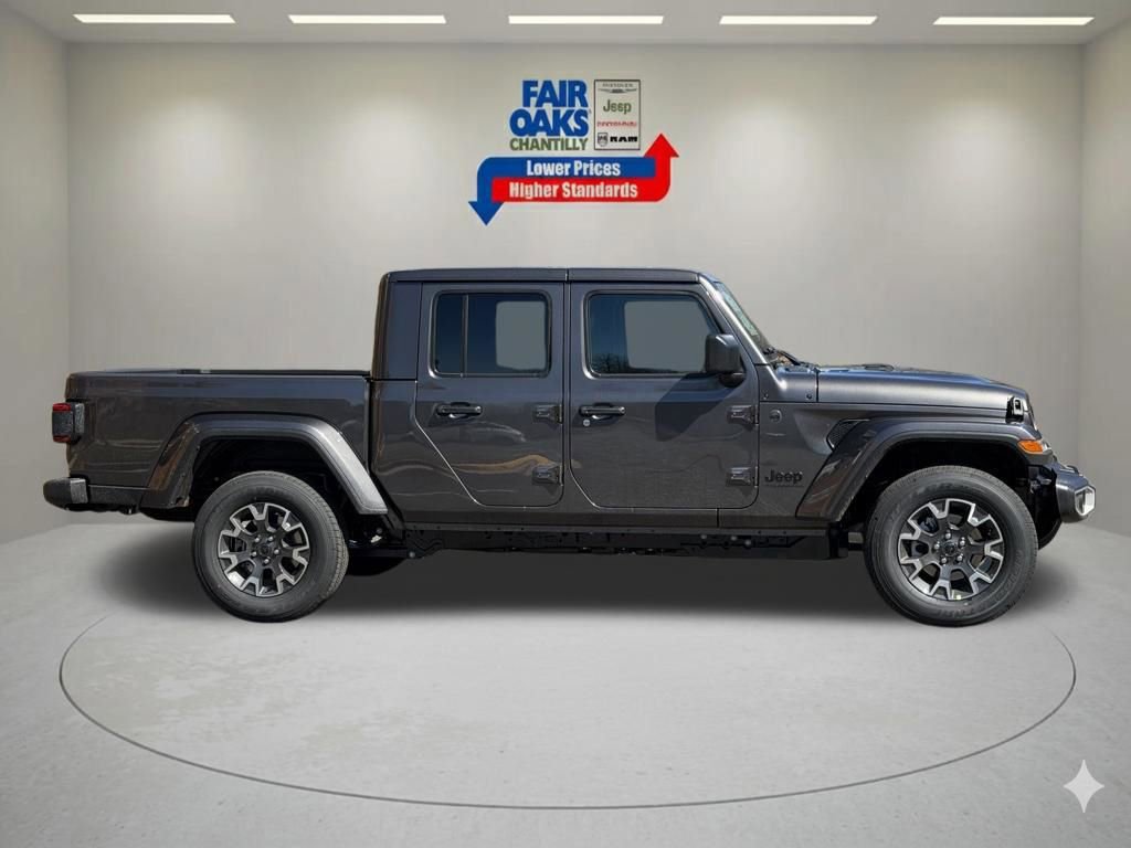 New 2026 Jeep Gladiator Sport AWD/4WD image 4