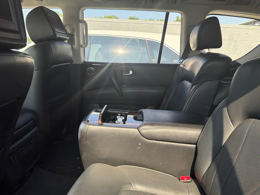 Used 2013 INFINITI QX56 4WD w/ Deluxe Touring Pkg image 6