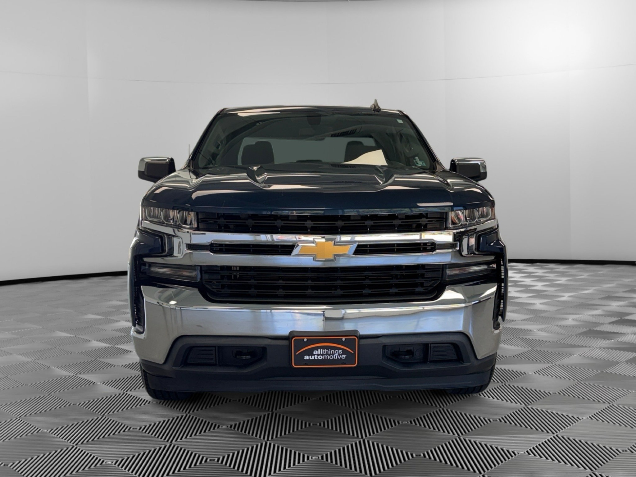Used 2019 Chevrolet Silverado 1500 LT w/ All-Star Edition AWD/4WD image 3
