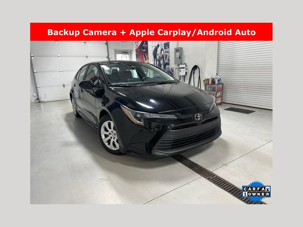 Used 2024 Toyota Corolla LE FWD image 1