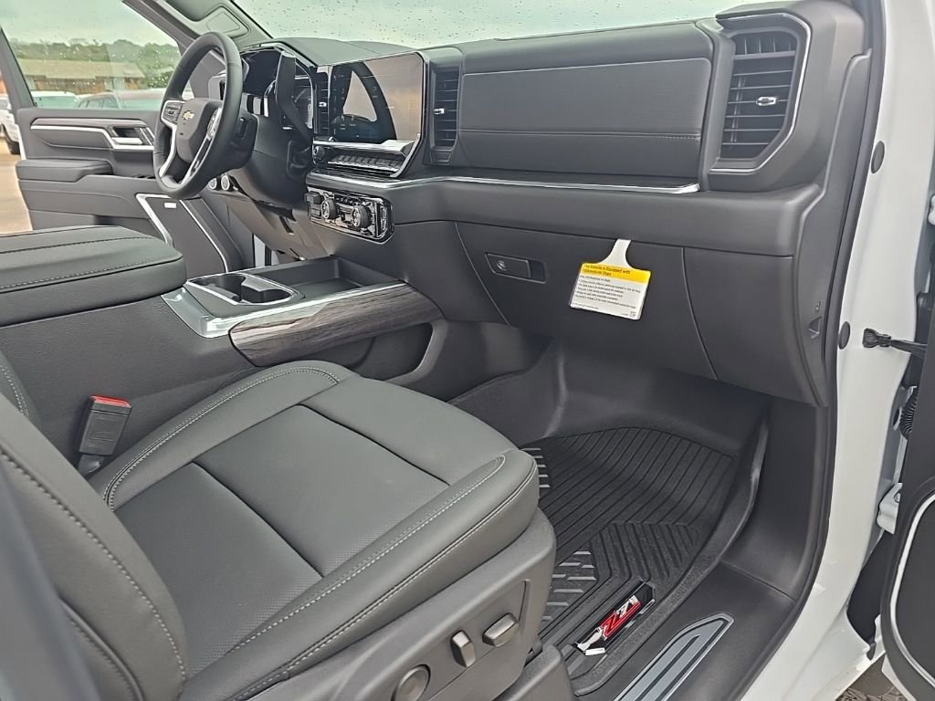 New 2026 Chevrolet Silverado 3500 LTZ w/ LTZ Premium Texas Edition image 18